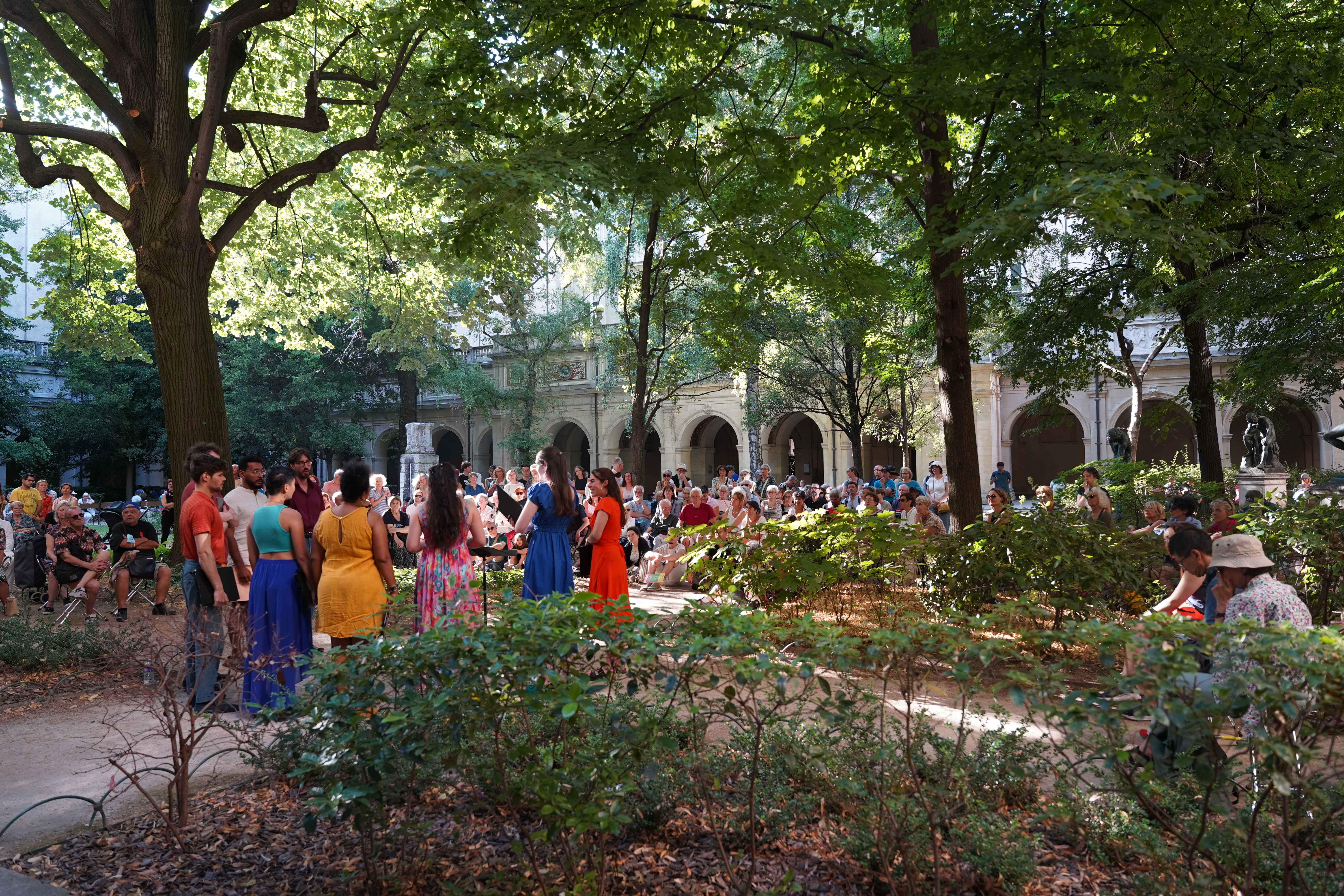 choeur Syllepse, jardin du musée