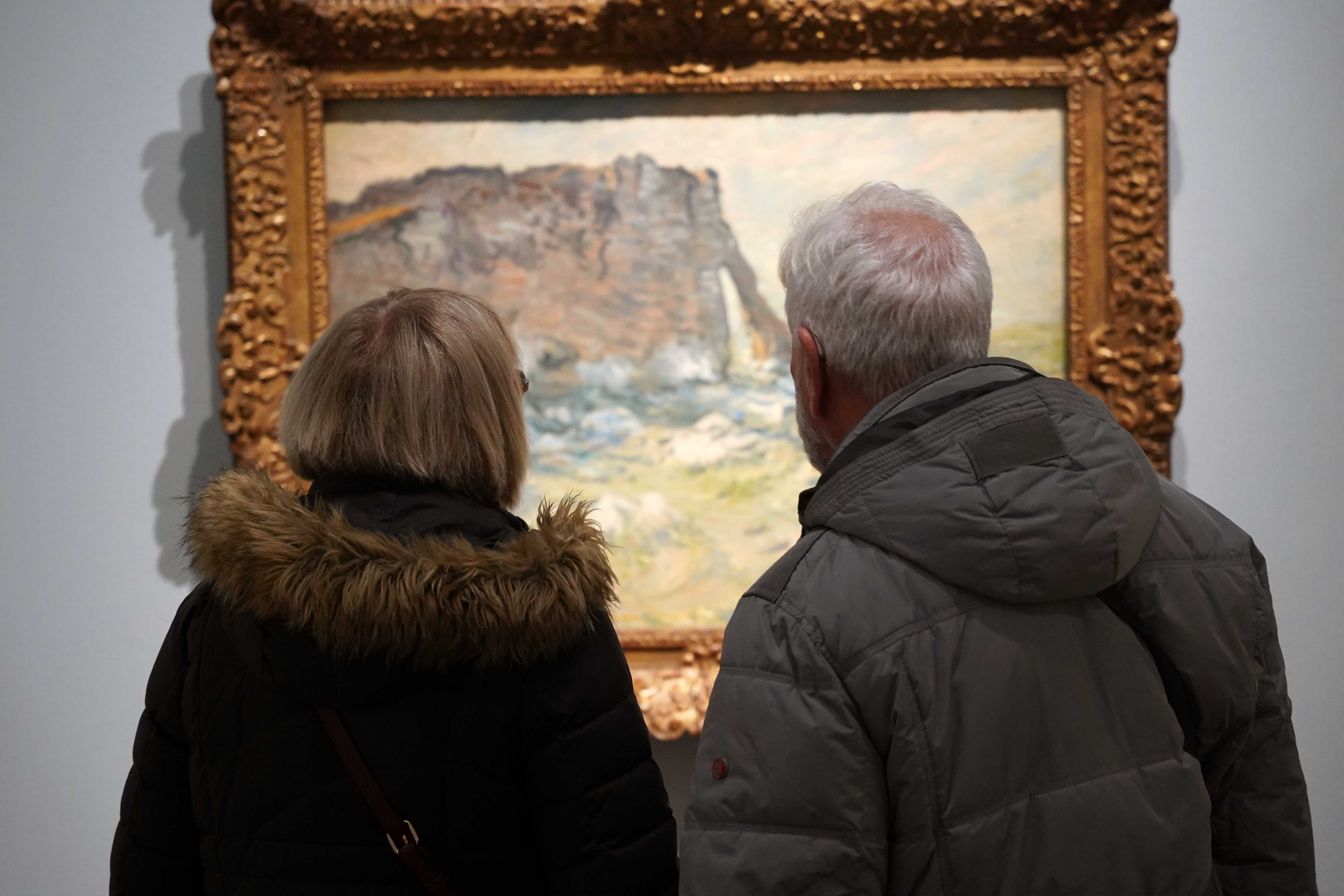 Vue de salle de l'exposition Etretat