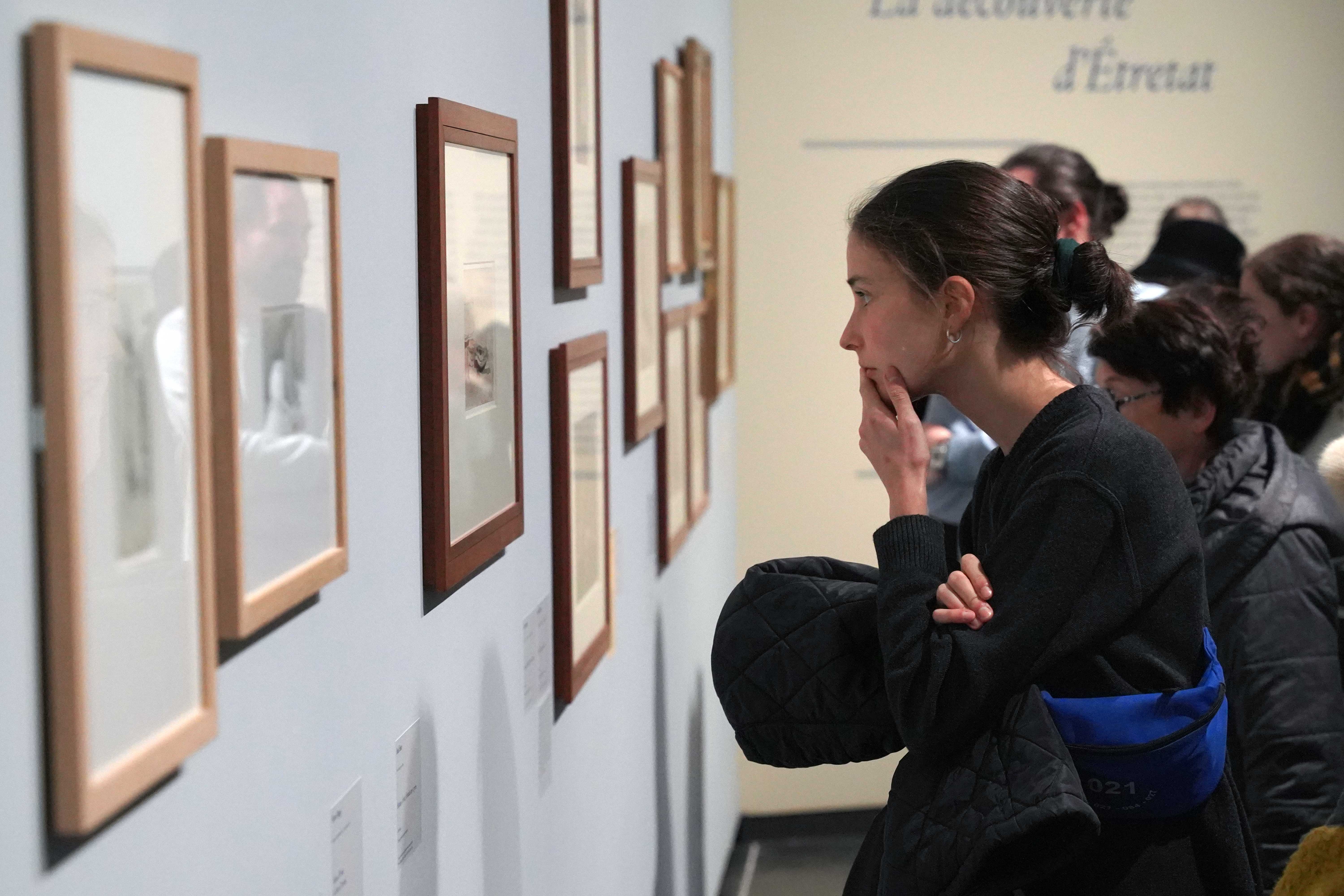 Vue de salle de l'exposition Etretat