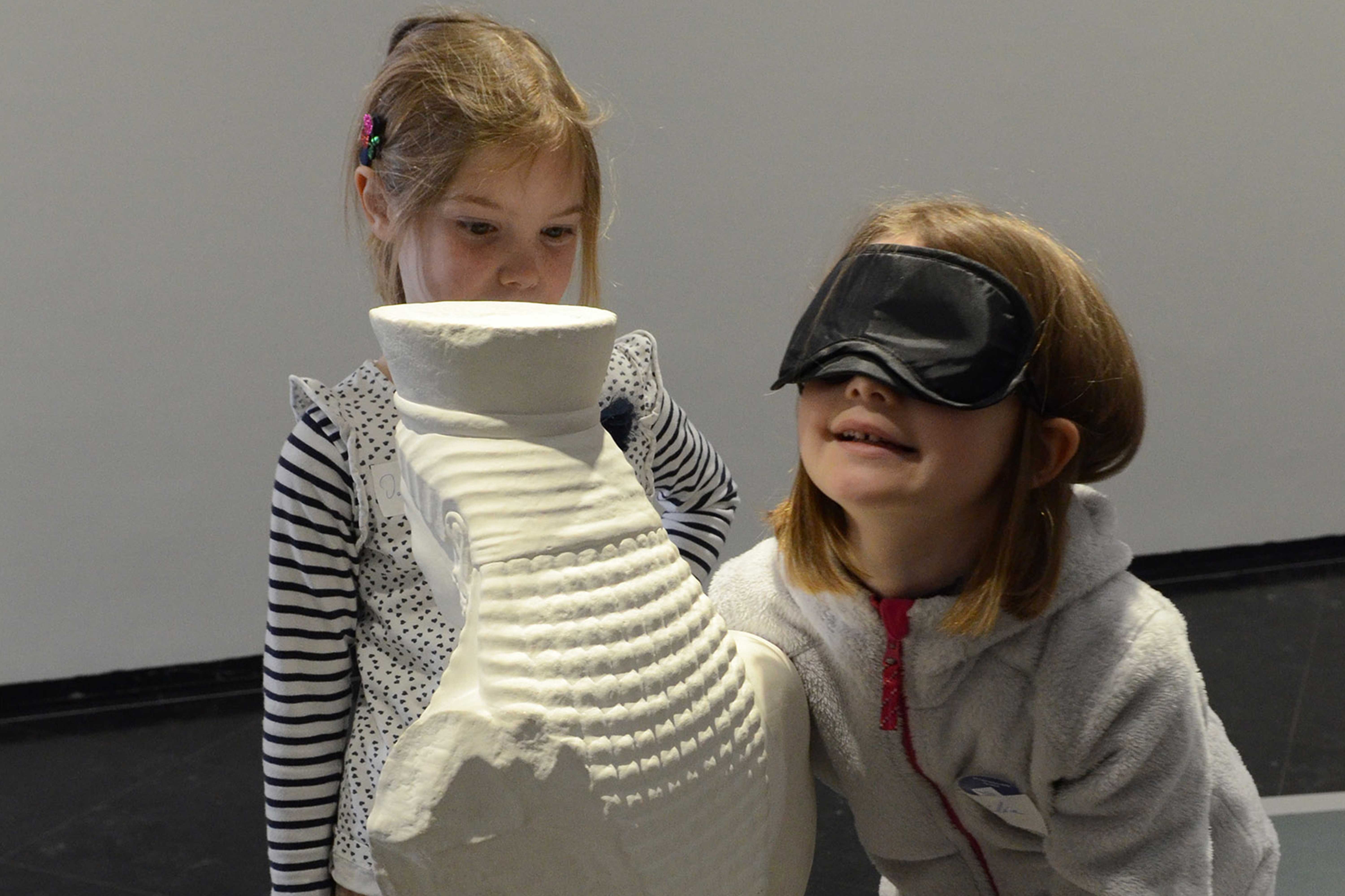 Visites "L'art et les yeux fermés"