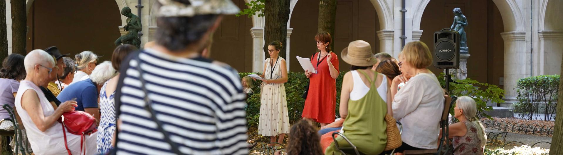 Lecture au jardin