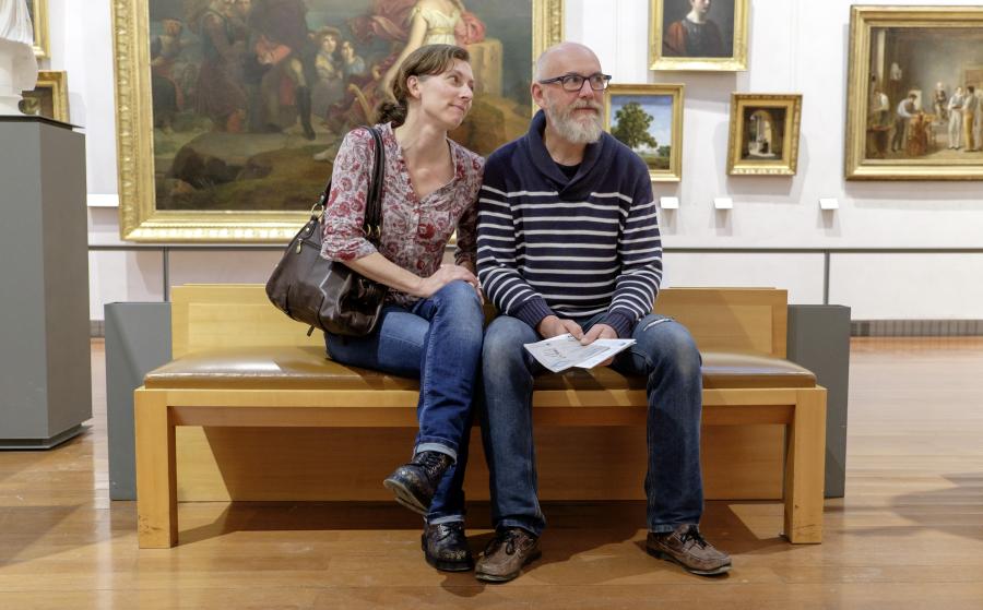 Visiteurs dans les salles