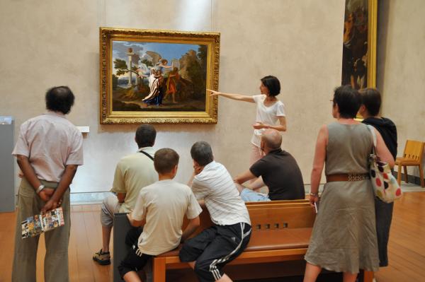 Visite adultes devant Poussin